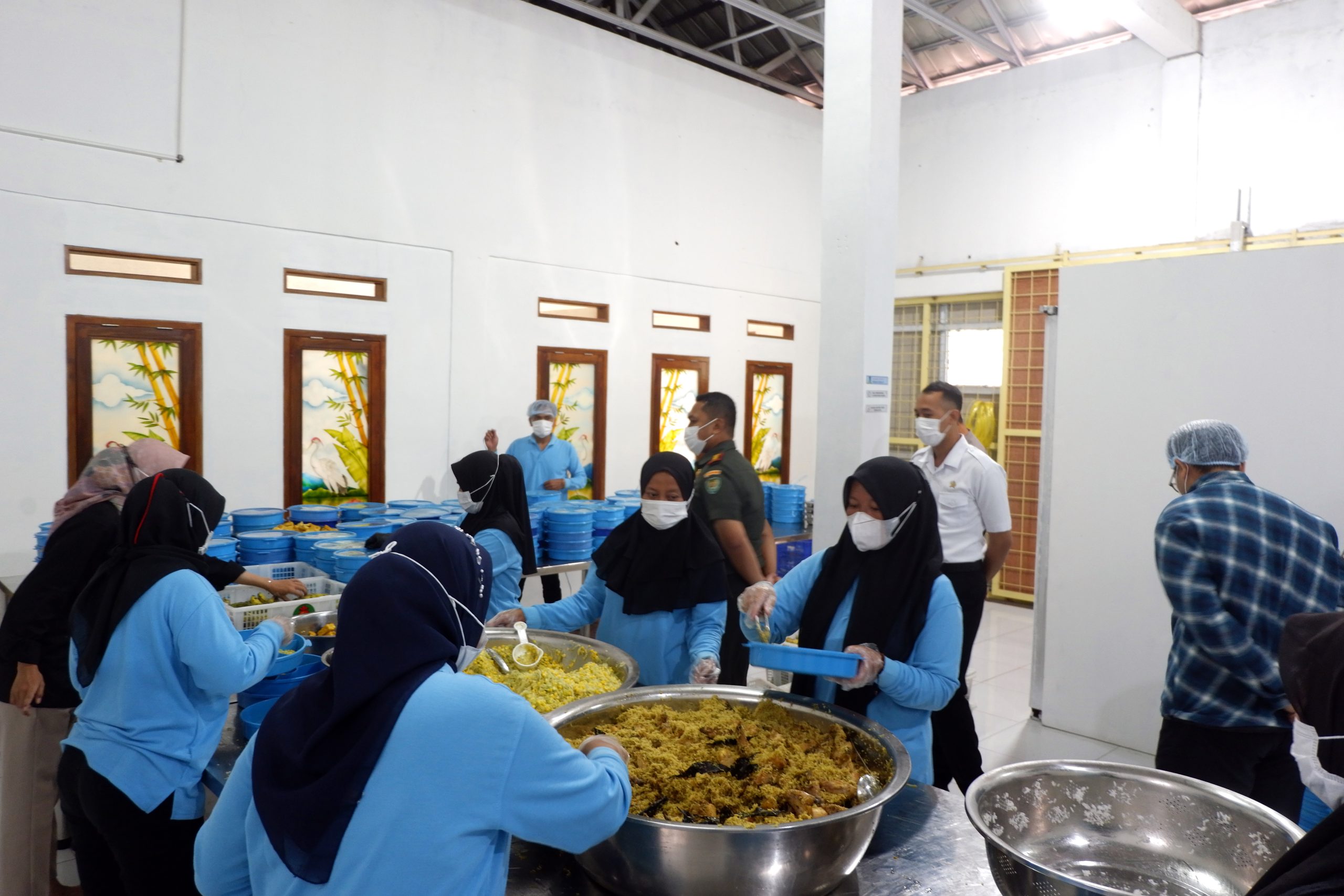 Dandim 0608/Cianjur Tinjau Dapur Mandiri dan Program Makanan Bergizi di Cugenang