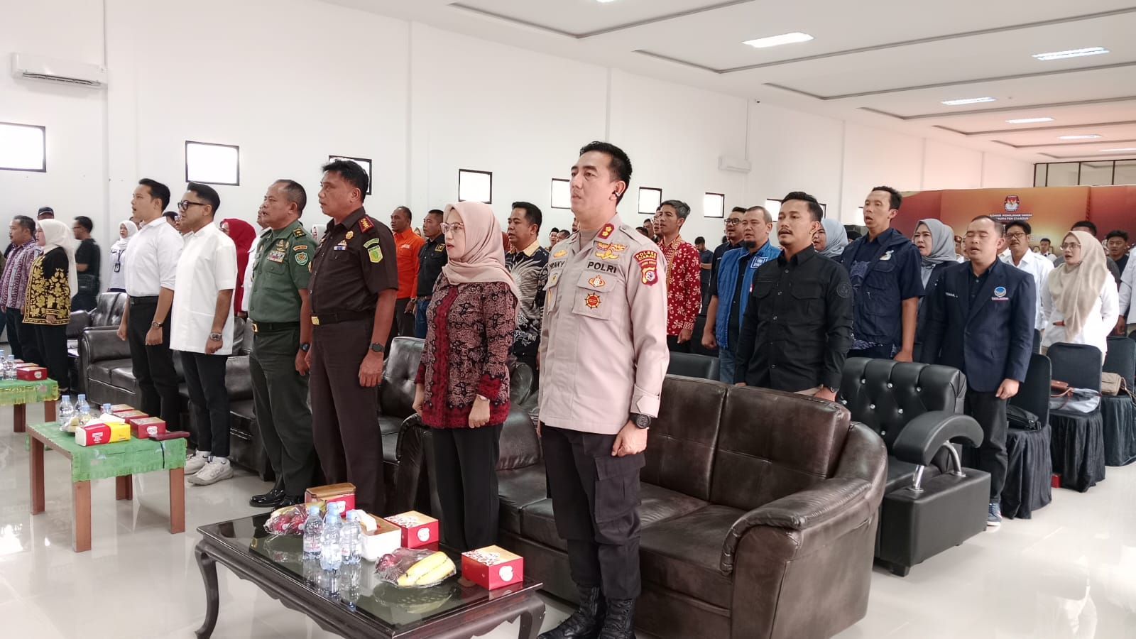 Kasdim 0608/Cianjur Hadiri Penetapan Pasangan Bupati dan Wakil Bupati Cianjur Terpilih