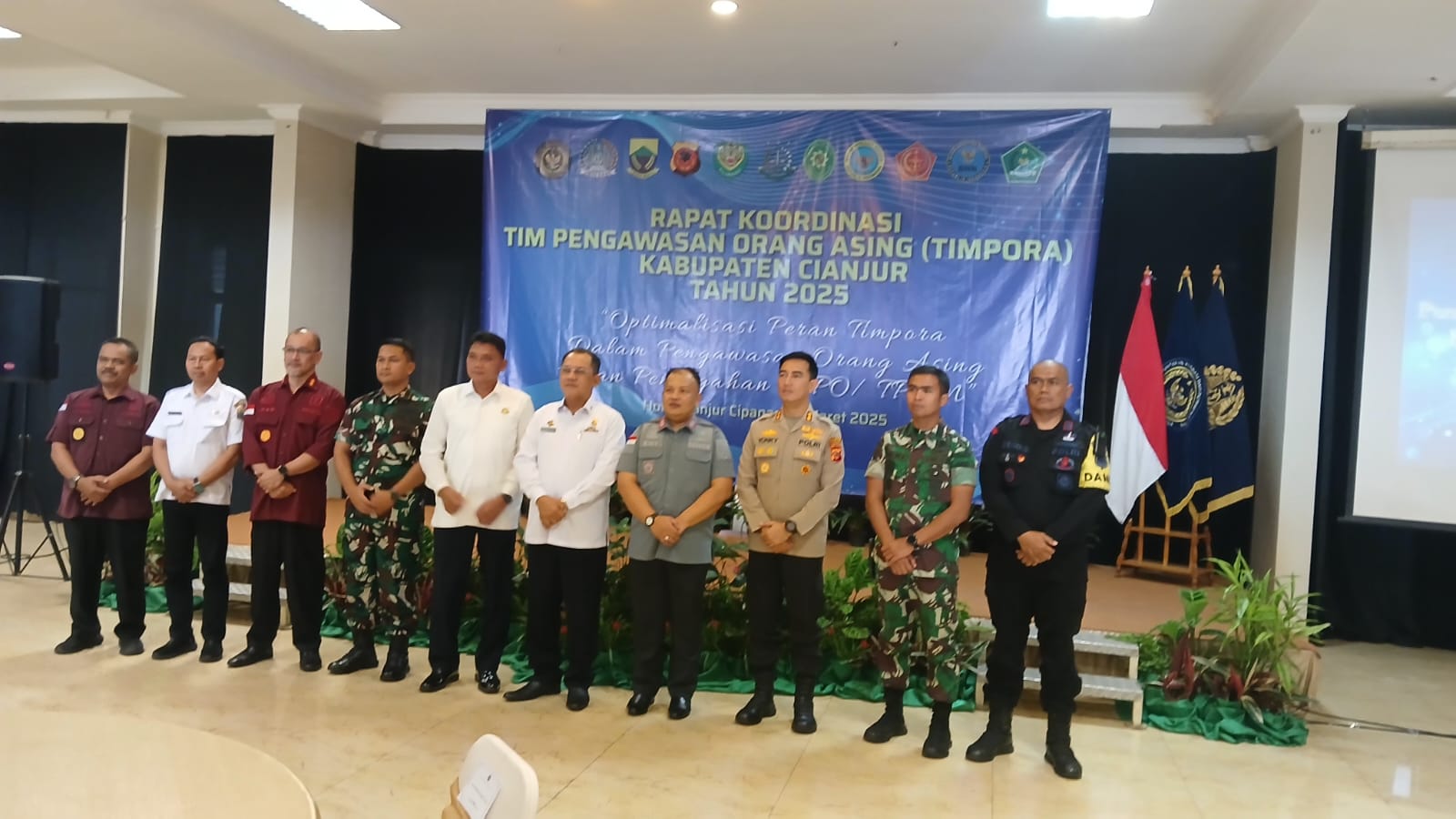 “Dandim 0608/Cjr Menghadiri Rakor Timpora, Optimalisasi Pengawasan Orang Asing dan Pencegahan TPPO/TPPM”