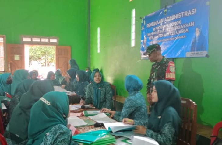 Babinsa Desa Cimenteng Melaksanakan Monitoring Rapat Penggerak PKK
