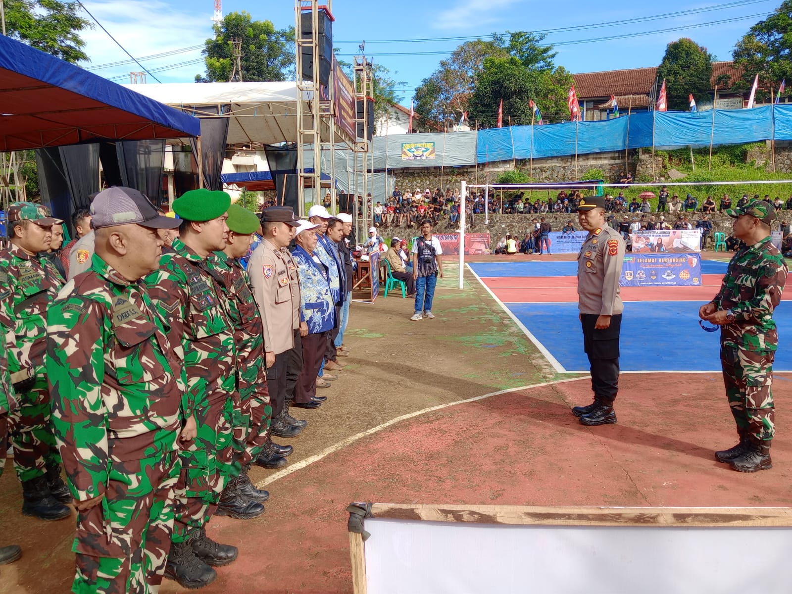 Danramil Cibinong Pastikan Keamanan Pertandingan Volly dengan Pengamanan Terpadu