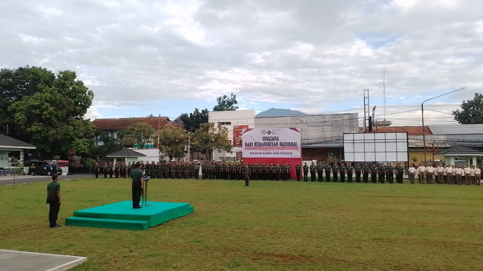 Anggota Kodim 0608/Cianjur Mengikuti Upacara Hari Kebangkitan Nasional ke-117