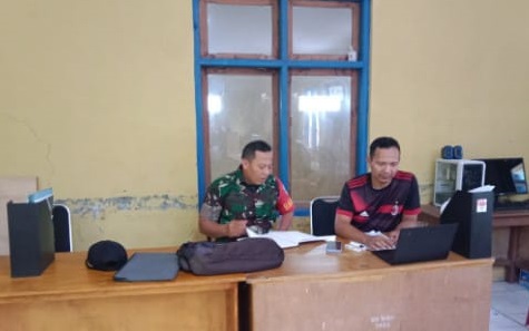 Babinsa Wargaluyu Laksanakan Pengumpulan Data Teritorial
