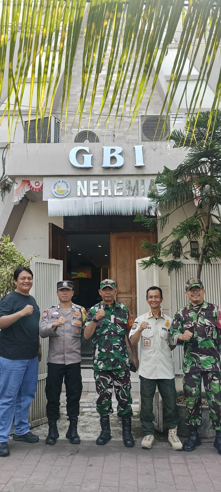 SERKA ADHISTA AMANKAN KEGIATAN KENAIKAN ISA ALMASIH DI GEREJA GBI NEHEMIA