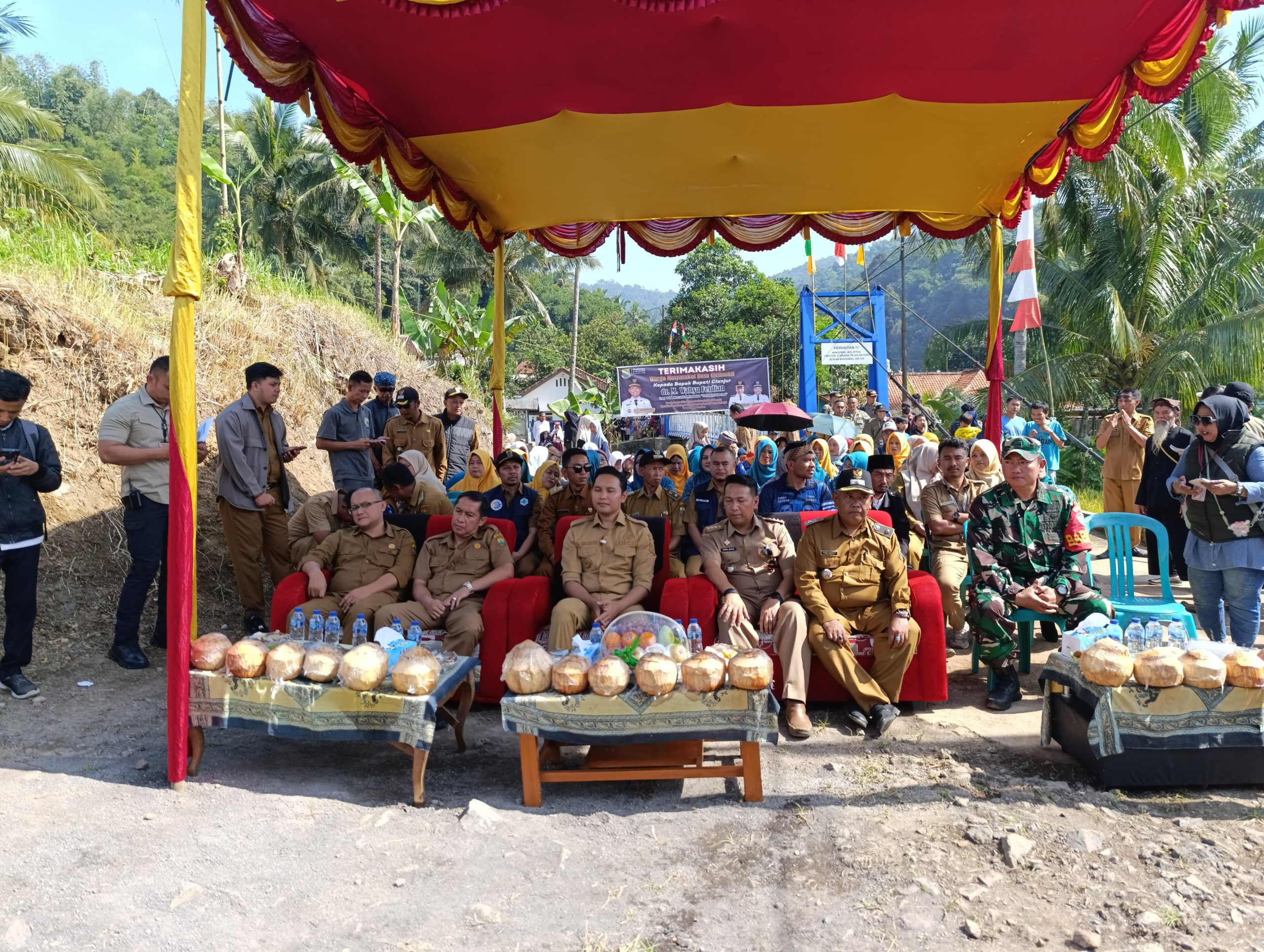 PELDA EKO IKUT SERTA DALAM PERESMIAN JEMBATAN GANTUNG OLEH BUPATI CIANJUR