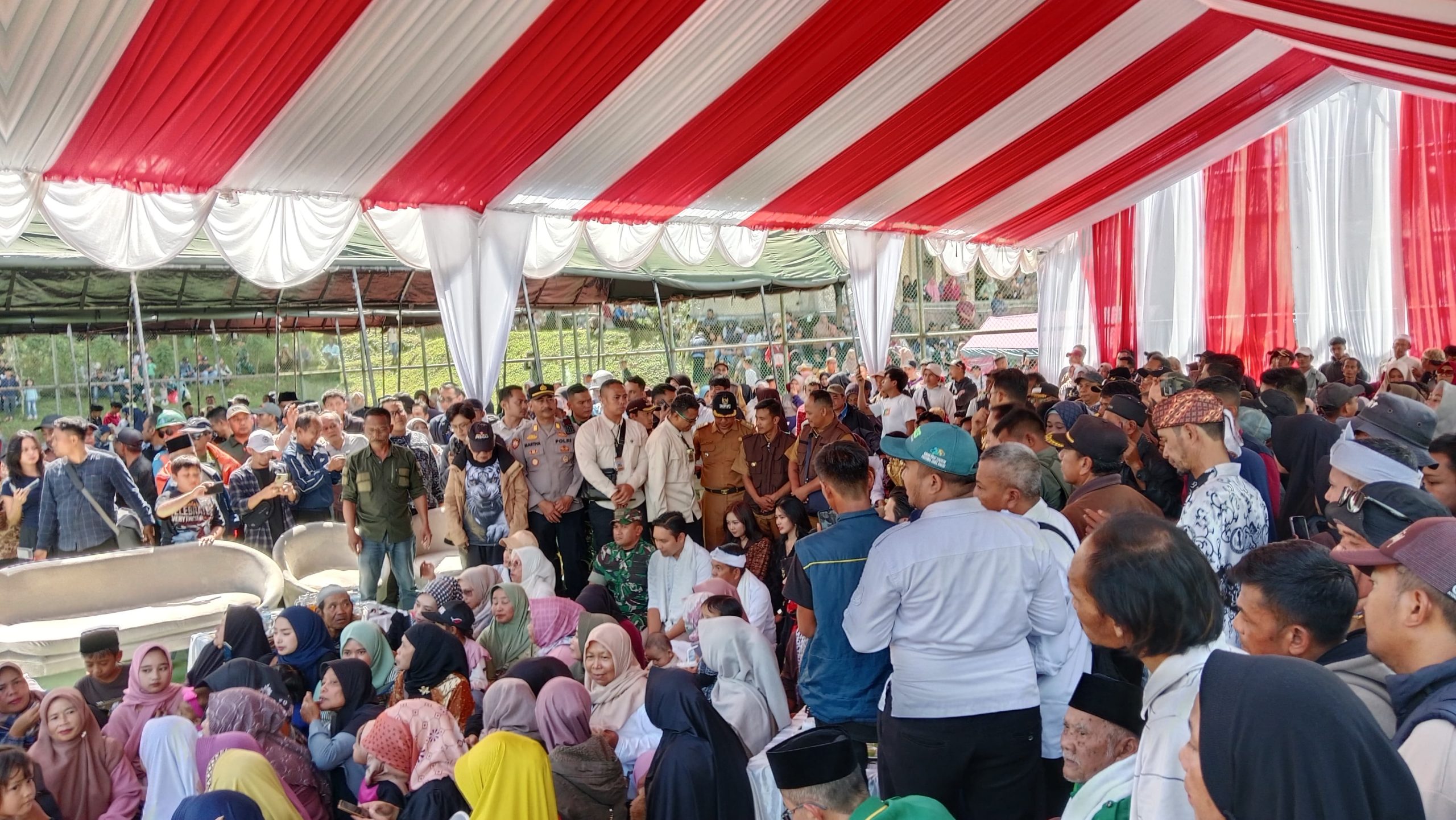 DANDIM 0608/CIANJUR LETKOL KAV YERRY BAGUS MERDIYANTO HADIRI PERESMIAN MASJID BAITUL HIKMAH PT. HARMONI NIRWANI LESTARI