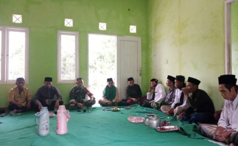 PERKUAT SILATURAHMI DAN KERJA SAMA, BABINSA PASIRBARU LAKSANAKAN KOMUNIKASI SOSIAL DENGAN TOKOH AGAMA