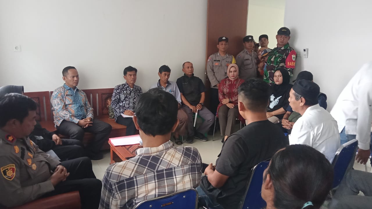 BABINSA DESA GASOL KOPTU JOKO HADIRI AUDIENSI LANTJUTAN ANTARA FORUM MASYARAKAT PEDULI DESA DENGAN KEPALA DESA GASOL