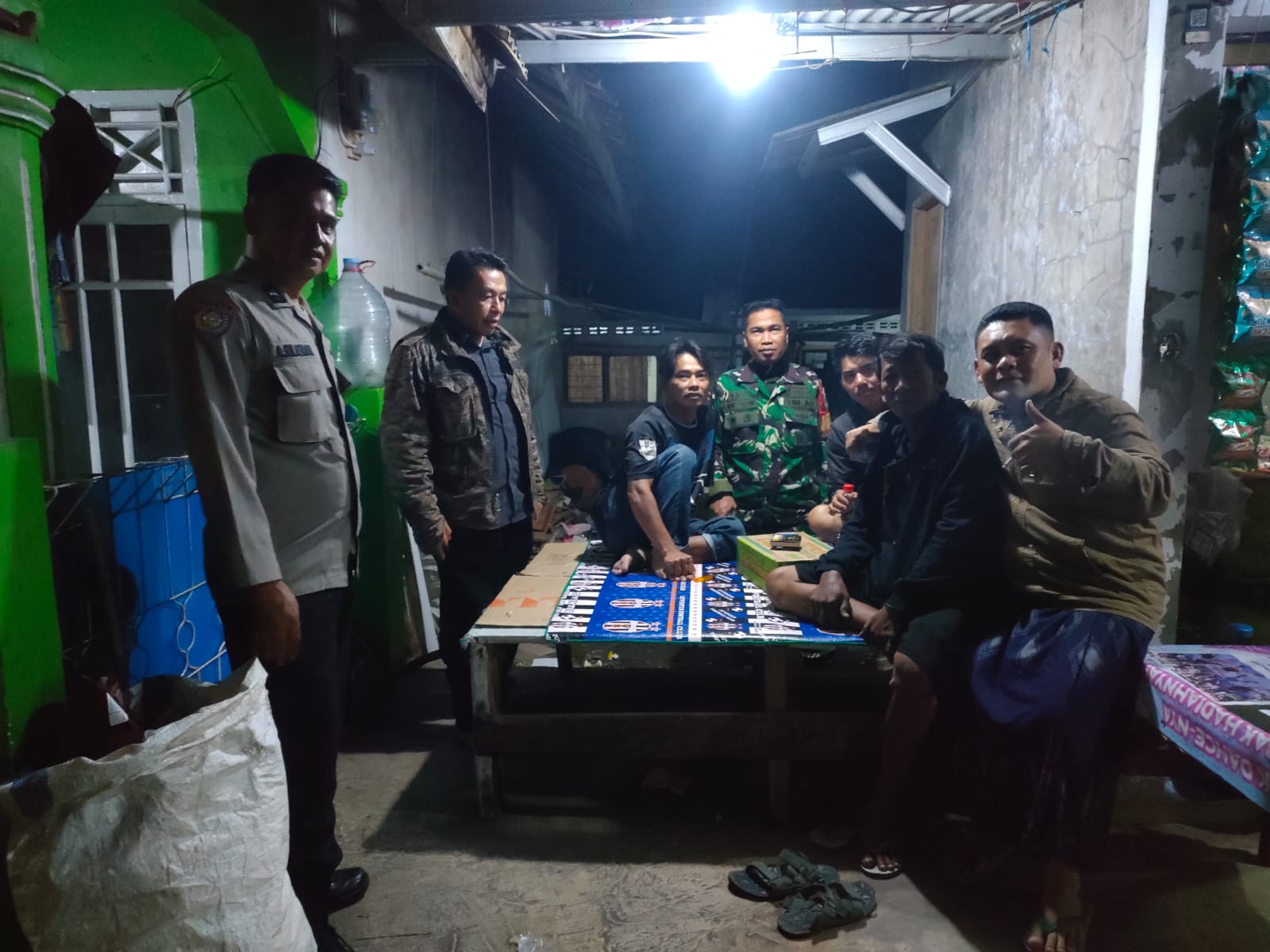 BABINSA CIJEDIL SERKA KHOLIDIN SINERGI DENGAN BABINKAMTIBMAS CIJEDIL CEGAH GANGGUAN KAMTIBMAS