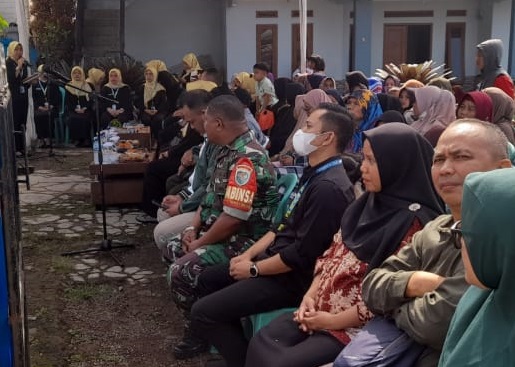 BABINSA DESA NYALINDUNG BERPARTISIPASI DALAM PELAYANAN PENGOBATAN GRATIS, WUJUD NYATA KEPEDULIAN TERHADAP KESEHATAN MASYARAKAT