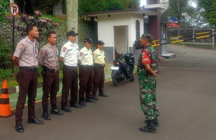 SERMA ARI LAKSANAKAN PEMBINAAN TERHADAP SECURITY HOTEL LEMBAH HIJAU