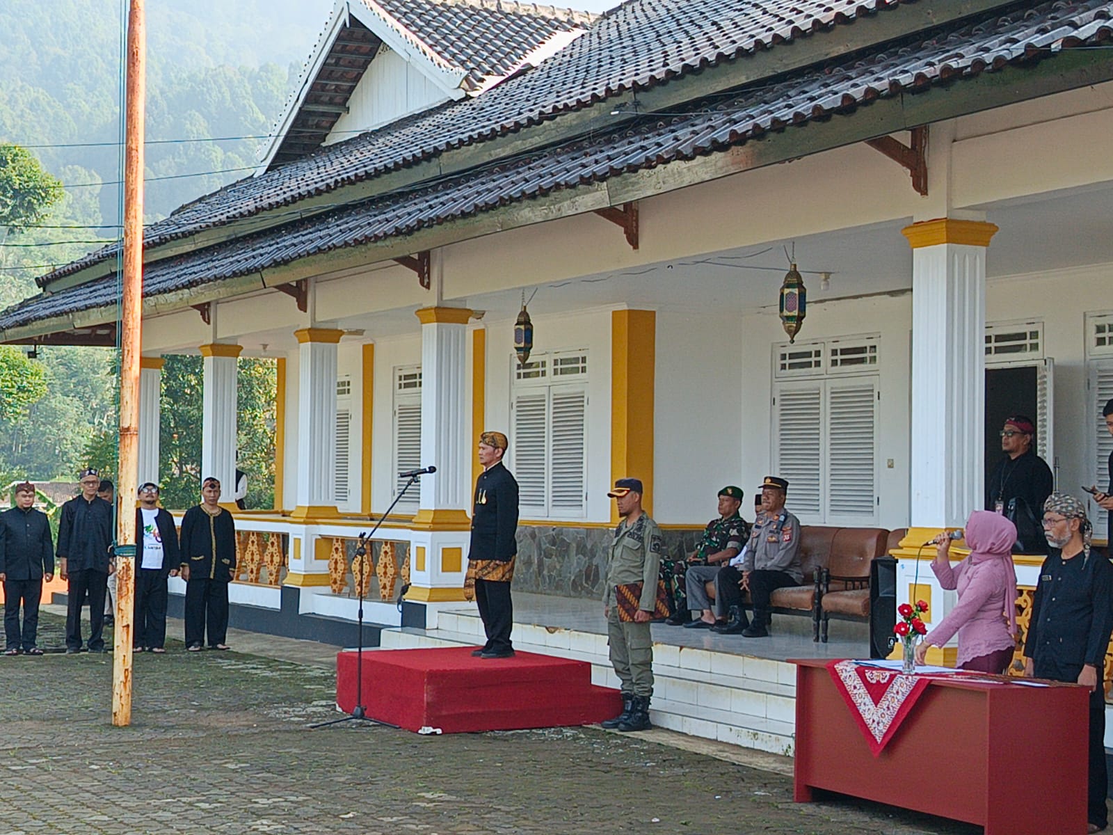 PELTU SUPRIADI MEWAKILI DANRAMIL CAMPAKA DALAM KEGIATAN HARI JADI CIANJUR KE 348 TAHUN 2025