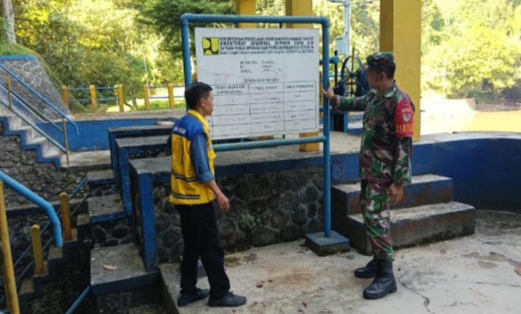 BABINSA SUKARAMA SIAGA, MONITORING BENDUNGAN CISOKAN ANTISIPASI BENCANA