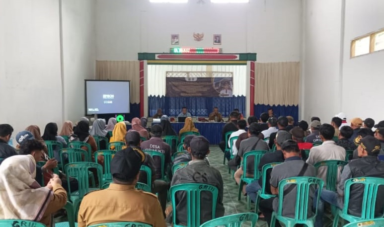 BABINSA DESA GIRIMUKTI HADIRI RAPAT MUSYAWARAH DESA