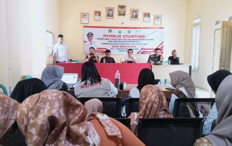 SERMA ASEP MUNAJAT HADIRI REMBUK STUNTING UNTUK MENCEGAH STUNTING DI DESA MEKAR JAYA