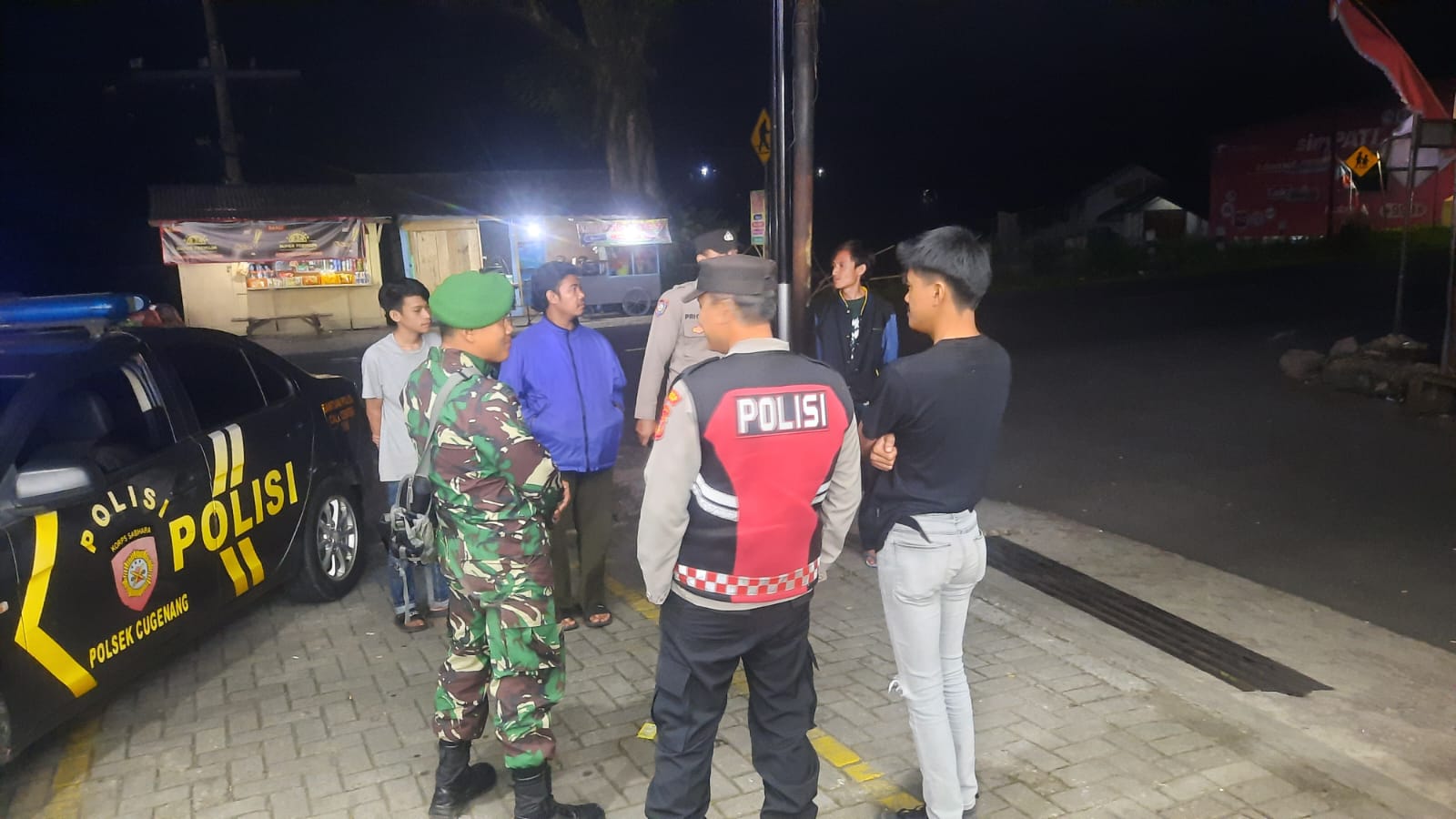 Patroli Cipkon Gabungan TNI-Polri Mengamankan Wilayah Kec. Cugenang