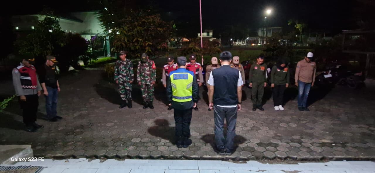 Malam Siaga: Apel Kesiap Siagaan Kamtibmas di Wilayah Kec. Pagelaran