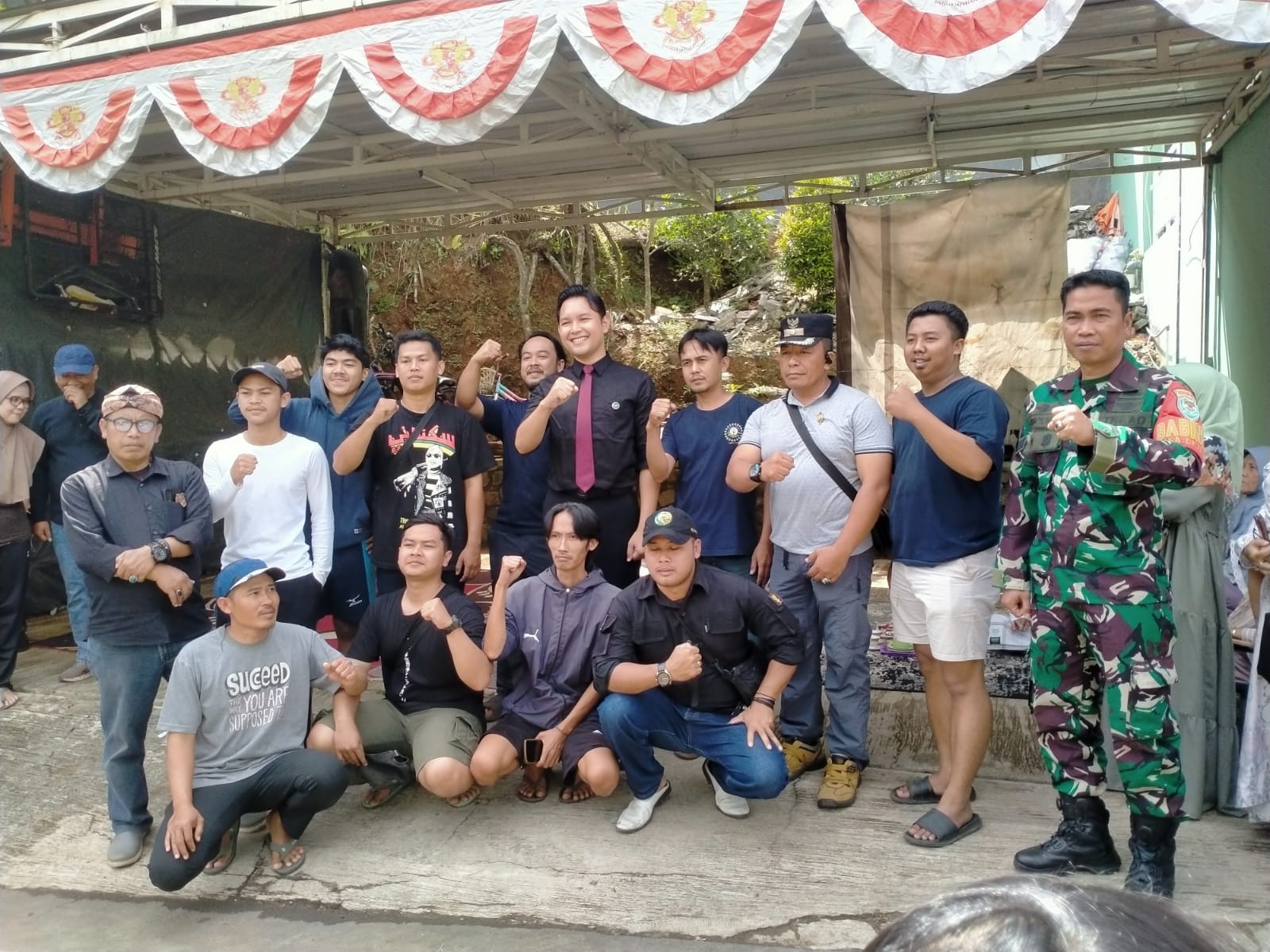 Babinsa Cijedil Lakukan Monitoring dan Pengamanan Kunjungan Bupati Cianjur