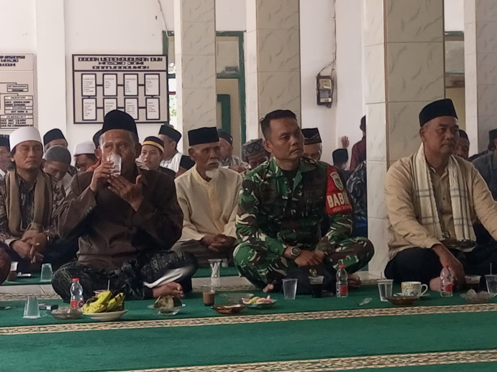 Babinsa Cibinonghilir Mewakili Danramil Hadiri Peringatan Maulid Nabi Muhammad SAW