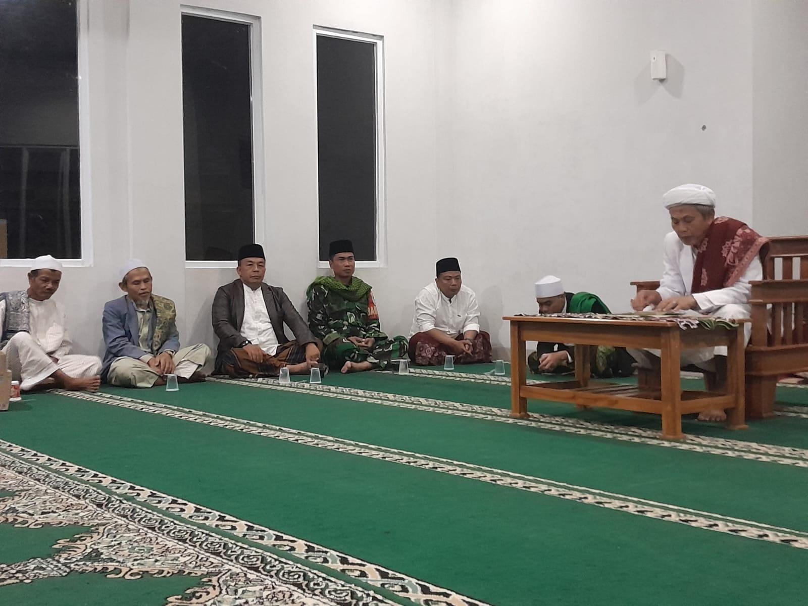 Babinsa Cijedil Hadiri Peringatan Maulid Nabi Muhammad SAW dengan Semangat Kebersamaan