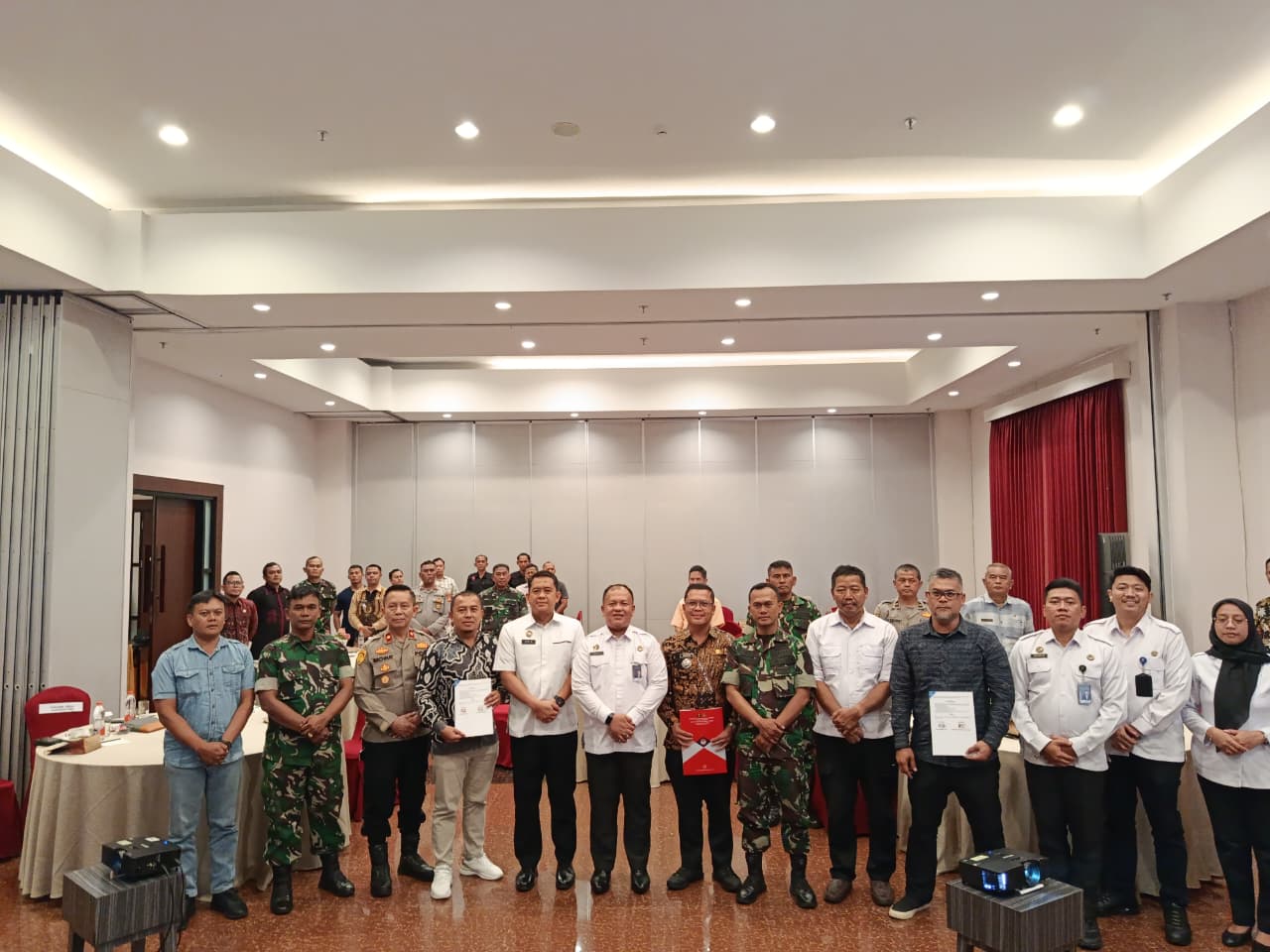 Anggota Kodim 0608/Cianjur Hadiri Rapat Koordinasi Timpora Tingkat Kecamatan