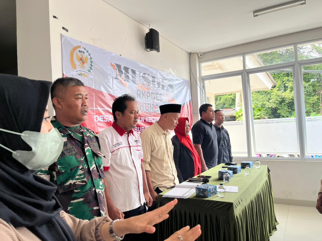 Babinsa Cibulakan Menghadiri MUSRENBANGDES Penyusunan Rancangan Rencana Kerja Pemerintah Desa Tahun 2026