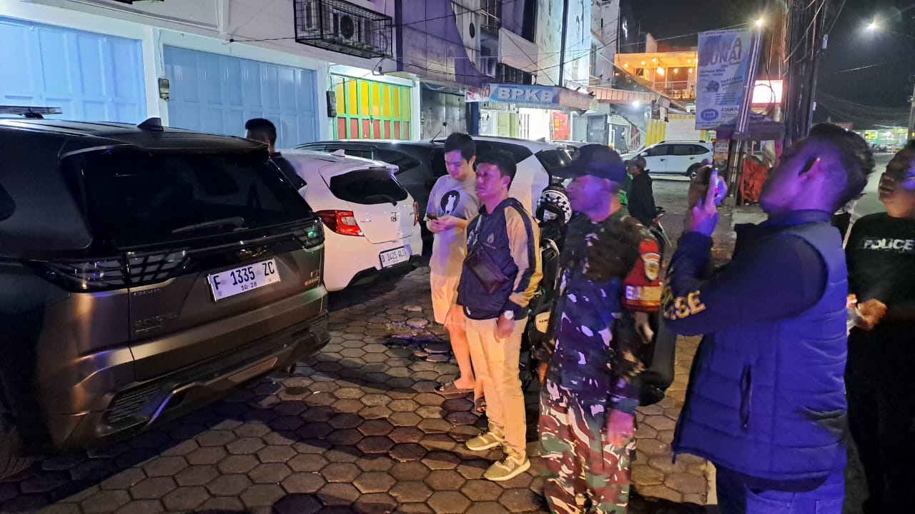 Serka Sulaeman Anggota Koramil 0608-01/Kota Monitoring Kasus Pencurian Modus Pecah Kaca di Cianjur