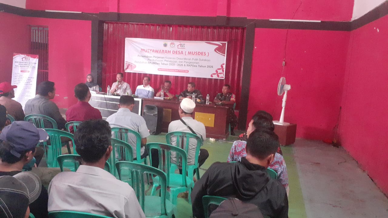 TNI Kawal Fondasi Ekonomi Desa, Babinsa Sukaluyu Serda Budi Waluyo Hadiri Musdes Penentu Arah Koperasi dan Pembangunan 2026