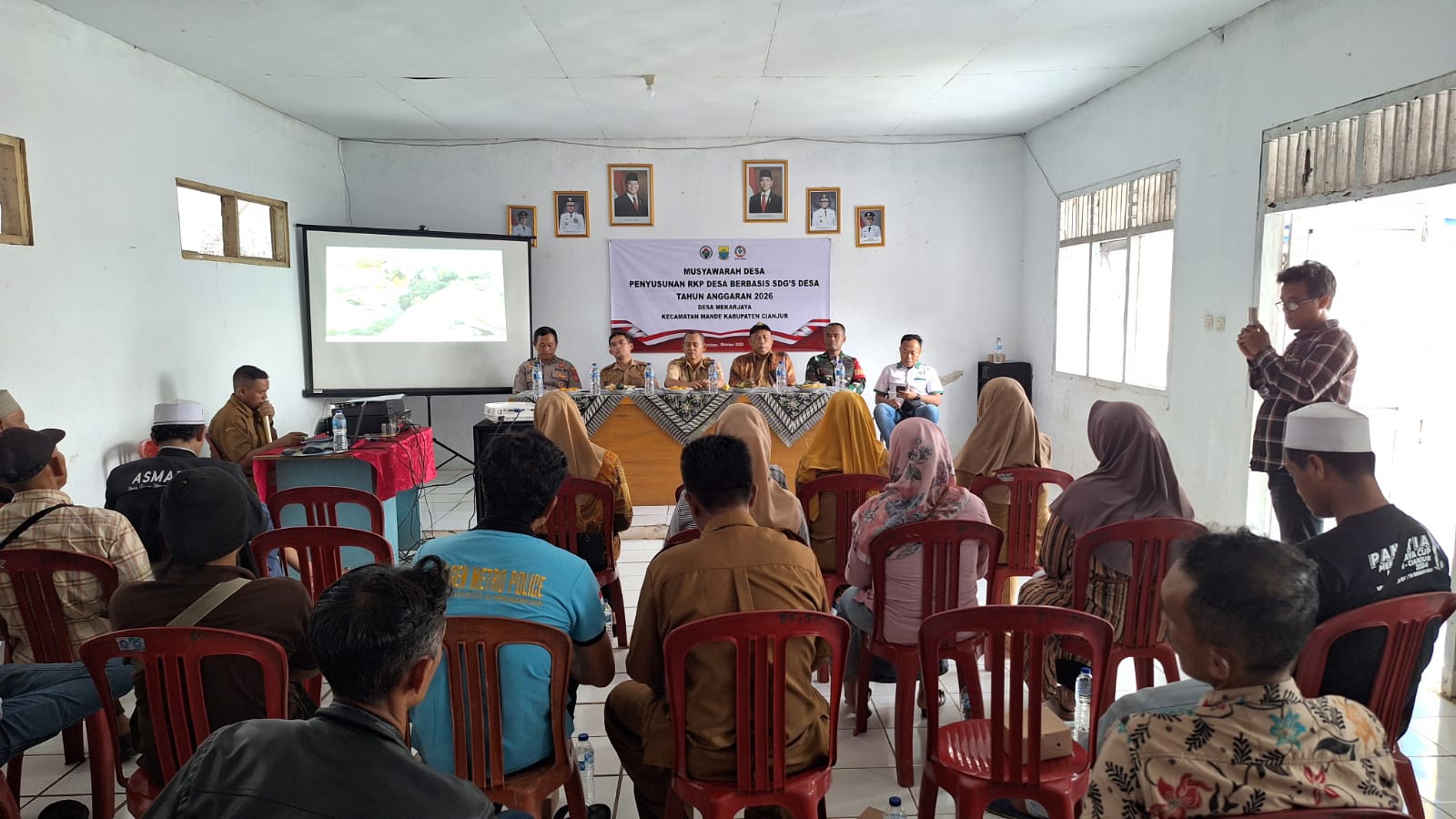 Babinsa Desa Mekarjaya Hadiri Musrenbangdes RKPDes 2026, Dorong Sinergi Keamanan Desa