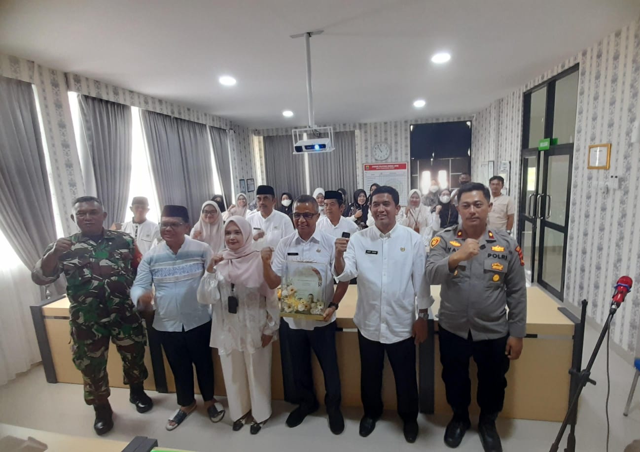 Perkuat Sinergi Tiga Pilar, Babinsa Kawal Transisi Kepemimpinan di UPTD PKM Muka
