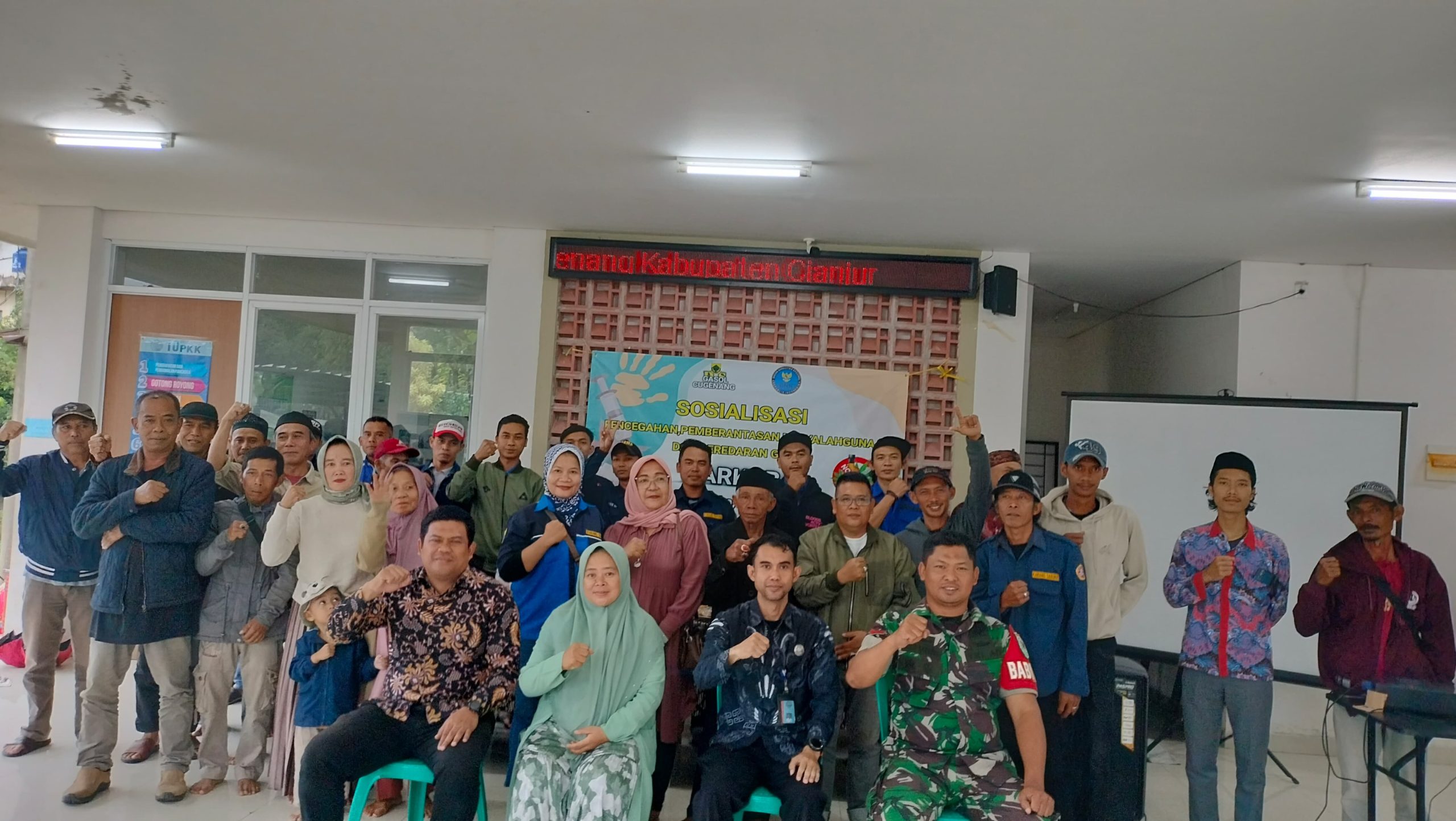 Babinsa Gasol Koptu Joko Santoso Dampingi Sosialisasi BNN, Perkuat Desa Bersinar di Cugenang