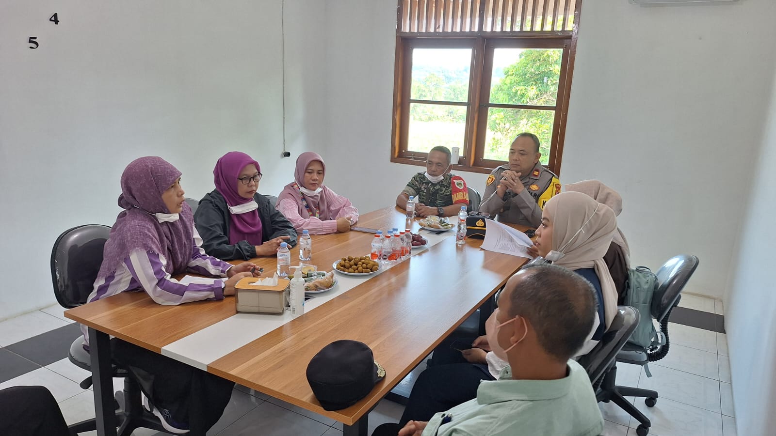 Danramil Mande Kapten Inf. Anang Kawal Kunjungan Kemenkes RI, Dukung Program Makanan Bergizi
