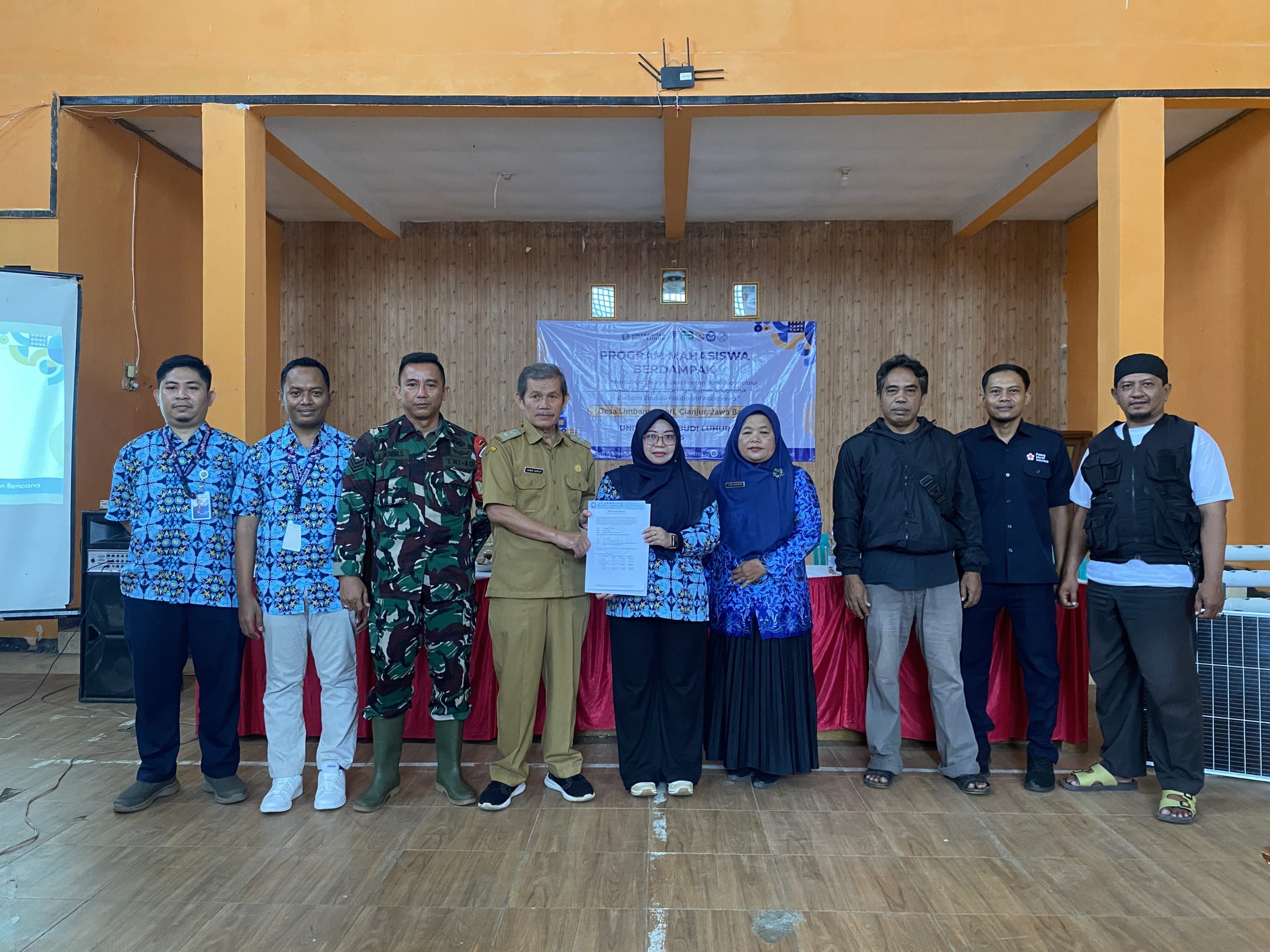 Serka J. Erwin S. Sambut Mahasiswa KKN Budi Luhur: Babinsa Jadi Pilar Pendamping Program Berdampak Desa Limbangansari