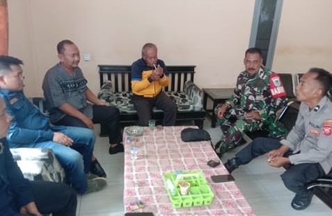 Babinsa Koramil 0608-13/Pagelaran Gelar Komsos, Perkuat Jaring Informasi di Desa Kertajaya