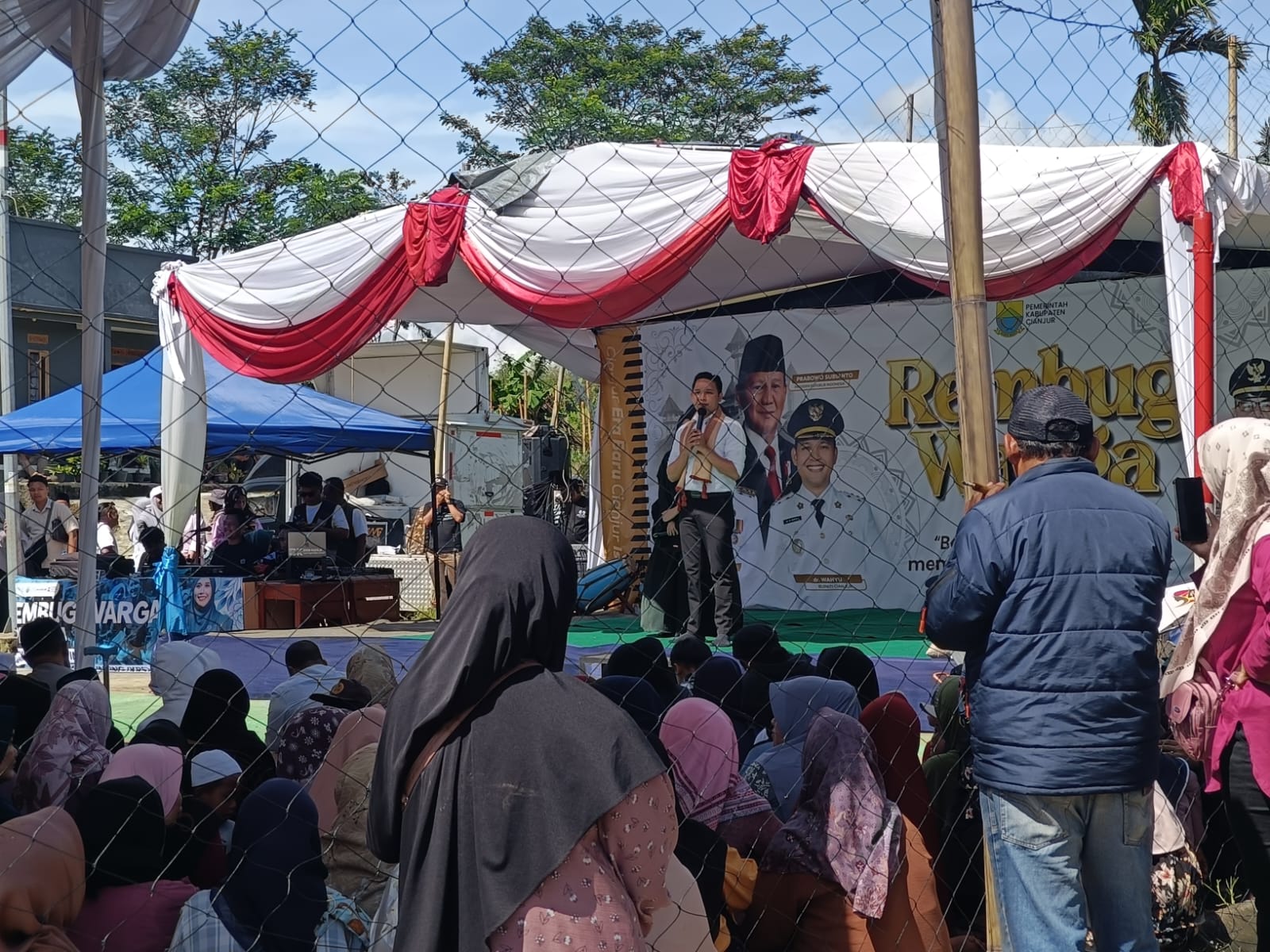 Bupati Cianjur Gelar “Rembuk Warga” di Desa Sukawangi, Keamanan Terjamin Berkat Sinergi TNI-Polri