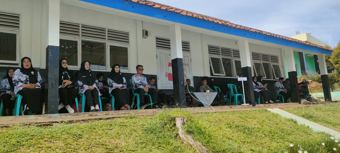 Kaposmil Gekbrong, Peltu Susmida, Hadiri Peringatan HUT PGRI ke-80: Jaminan Sinergi TNI dan Pendidik