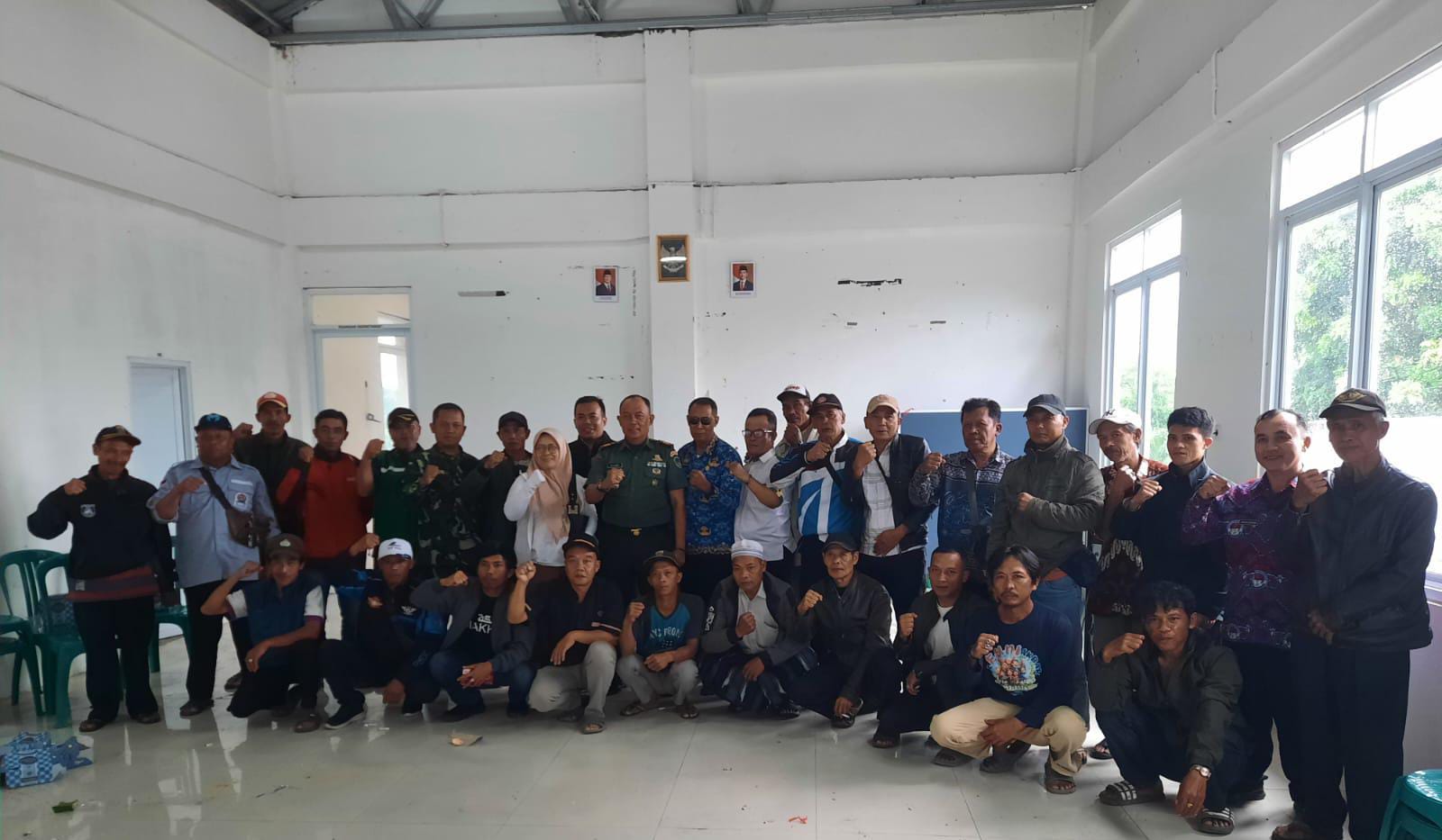 Danramil Kapten Arm. Suhardi Tekankan Sinergi dalam Sosialisasi KDKMP di Desa Sarampad