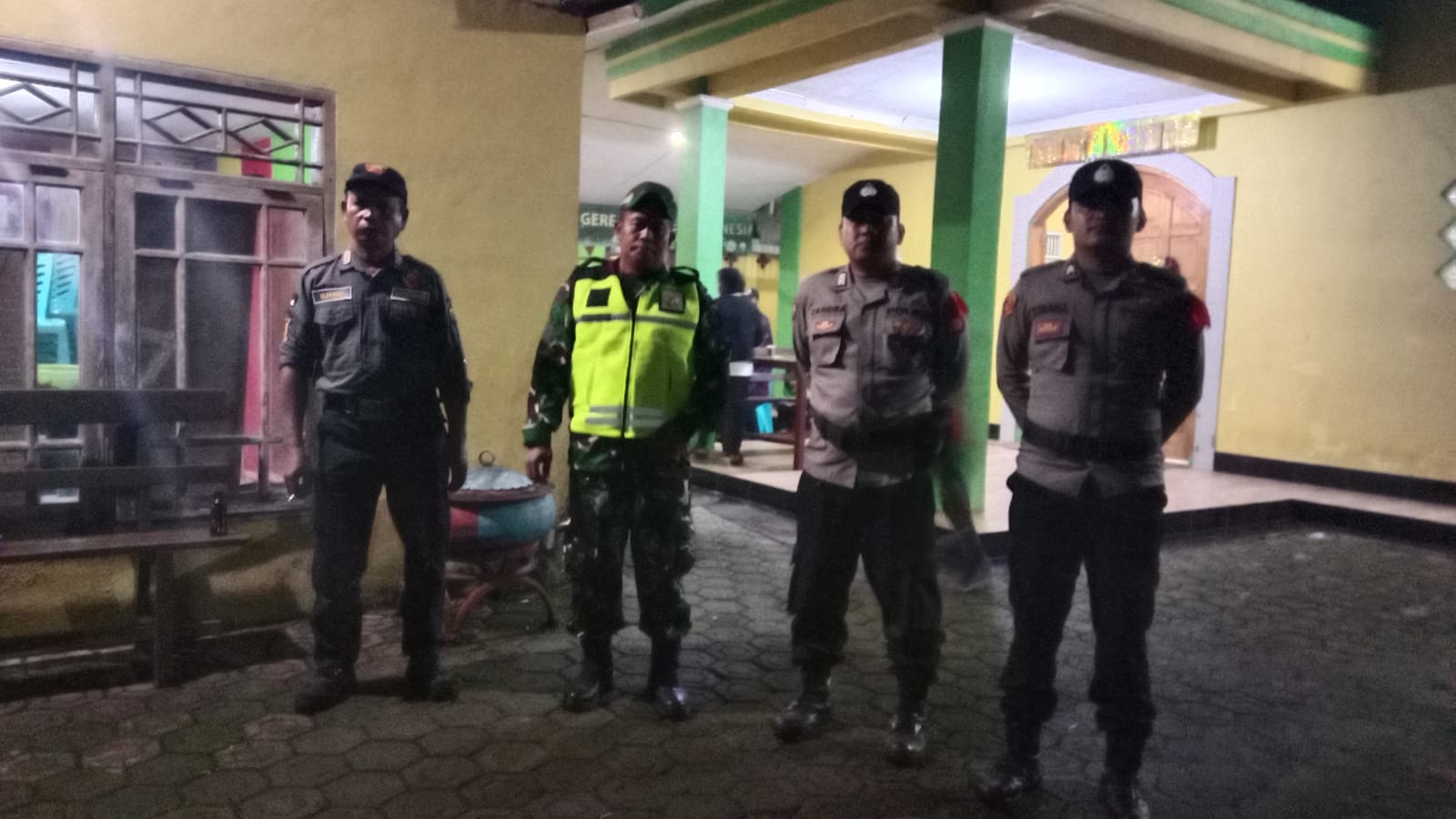 Jamin Keamanan Ibadah Natal di Ciranjang, Serka Rusli Pastikan Jemaat GBI Beribadah dengan Khidmat