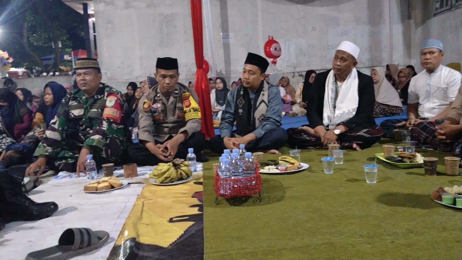 Babinsa Koramil 0608-09/Ciranjang Perkuat Sinergitas Lewat Monitoring Tablig Akbar di Desa Sukasirna