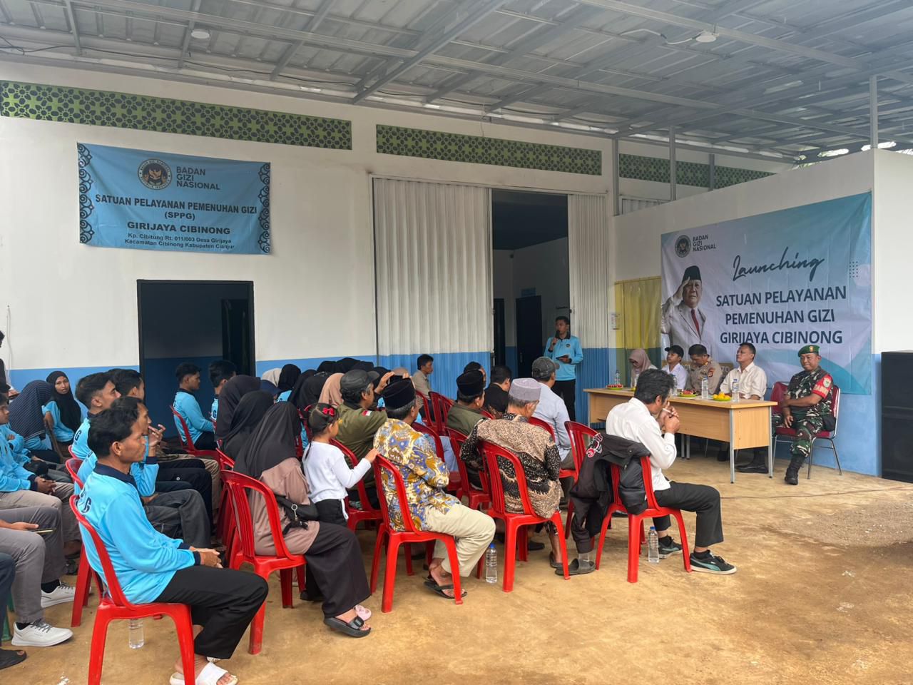Sinergi TNI-Polri dan Pemerintah Kecamatan Cibinong dalam Launching Program Makan Bergizi Gratis (MBG)