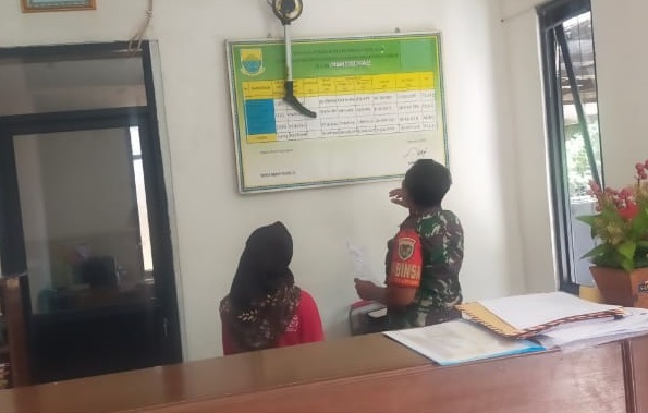 Perkuat Sinergi dan Ketahanan Pangan, Babinsa Koramil 0608-09/Ciranjang Laksanakan Komsos dan Peninjauan Wilayah