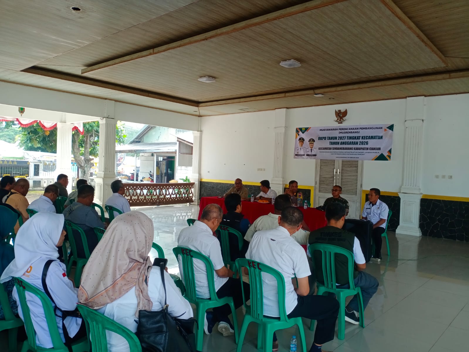 Sinergitas TNI-Polri dan Pemerintah: Serka Cep Sodik Hadiri Musrenbang Tingkat Kecamatan Sindangbarang