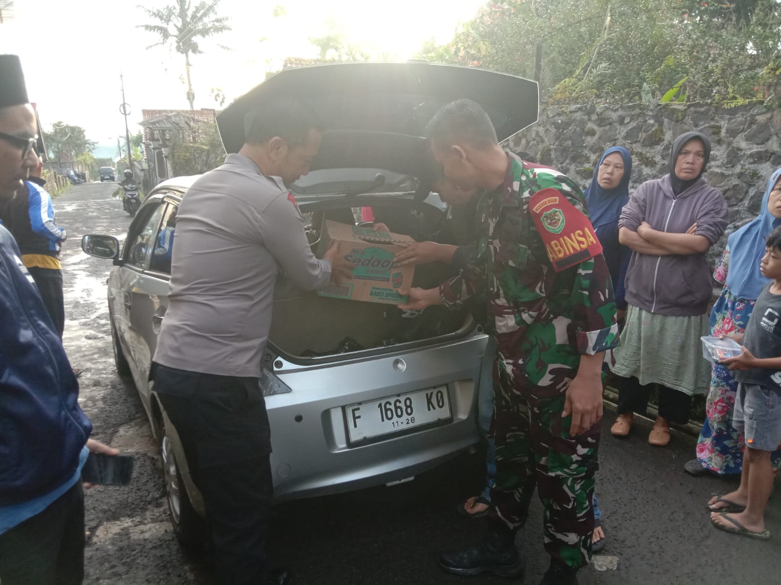 Respon Cepat Babinsa Cipendawa Tangani Penemuan Mayat Bayi di Mushola Al-Ikhlas