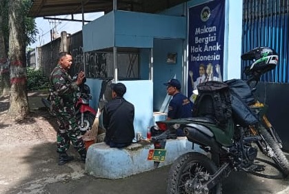 Mempererat Kedekatan, Babinsa Desa Sukasirna Gelar Binjarter Bersama Mitra Karib