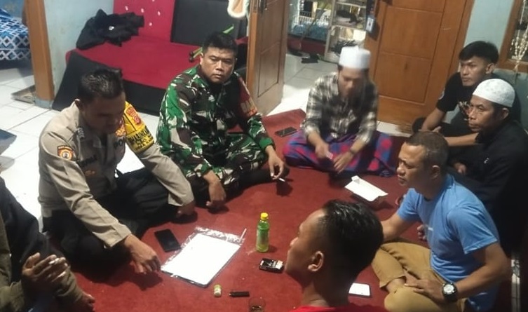 Pererat Silaturahmi, Sertu Acep Sutisna Gelar Komsos Bersama Warga Kademangan