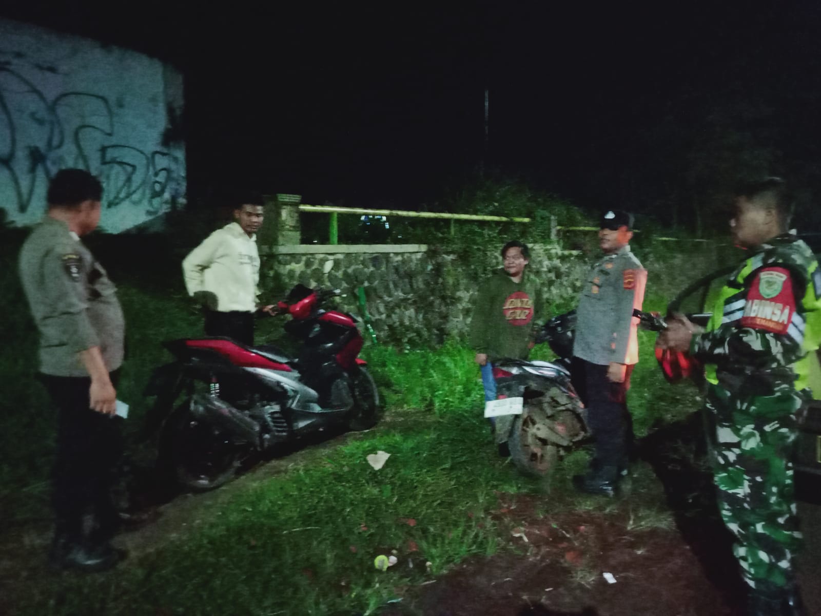 Jamin Keamanan Wilayah, Sertu Acep Sutisna ikuti Patroli Cipkon Gabungan