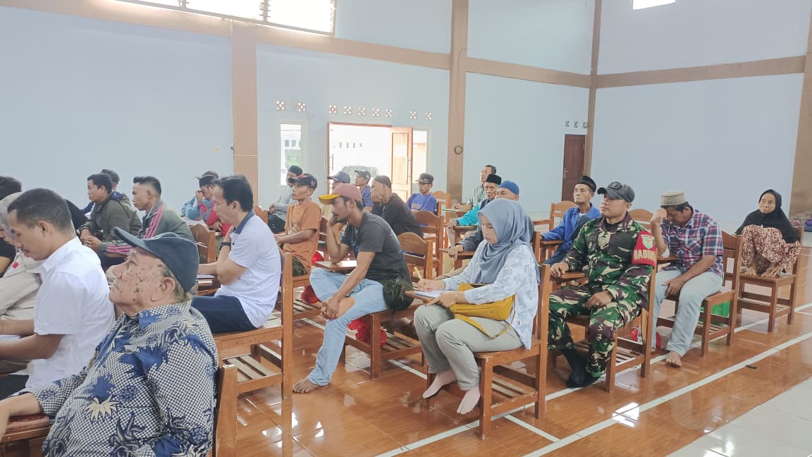 Jalin Dialog Humanis, Sertu Usman Kawal Sosialisasi Pengelolaan Lahan CWPS di Desa Mande
