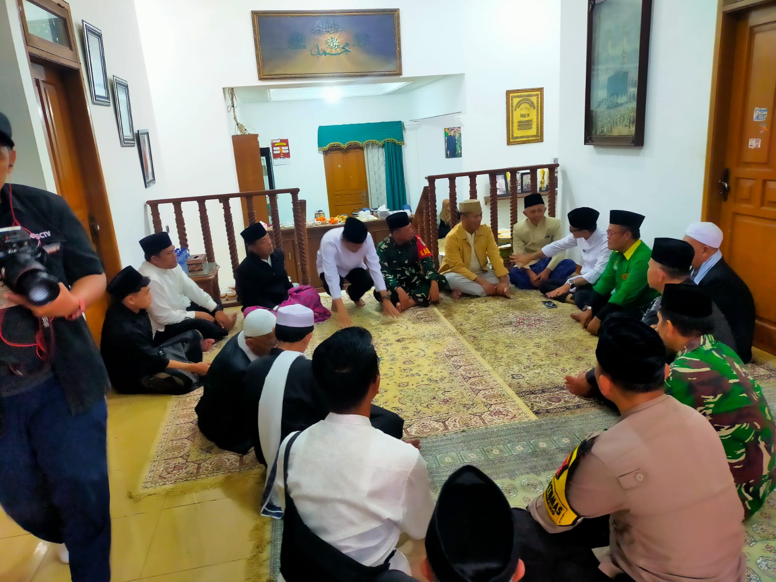 Pastikan Kondusivitas, Babinsa Desa Cibeureum Kawal Agenda Buka Bersama dan Tarling Wakil Bupati Cianjur