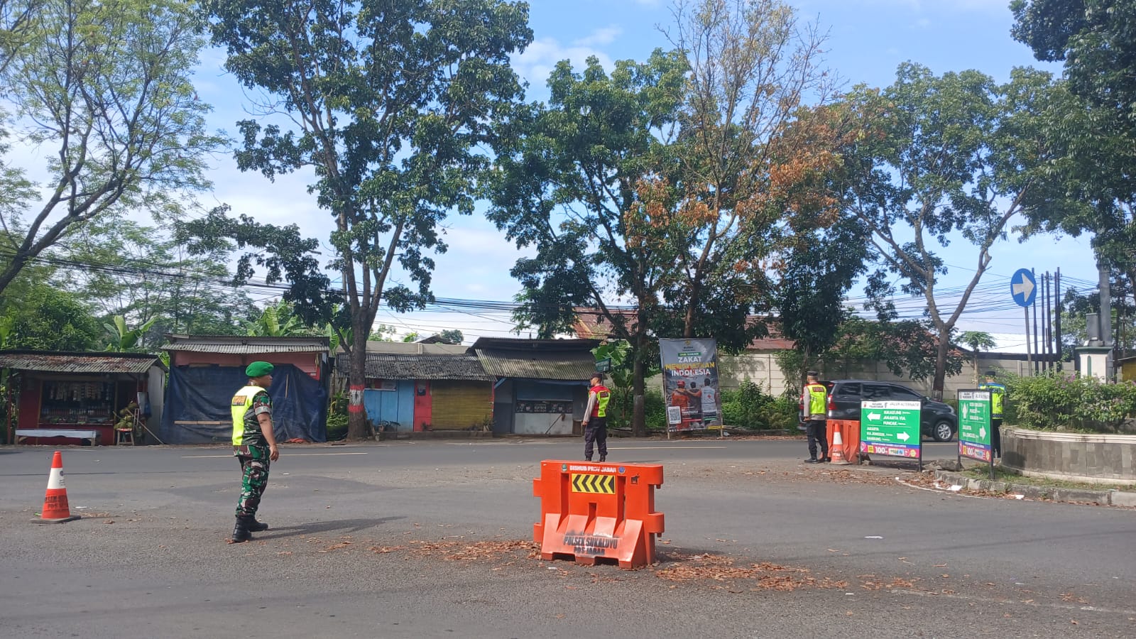 Kawal Arus Balik Idul Fitri 1447 H: Koptu Rusman Ependi Pastikan Kelancaran Jalur di Pos PAM XI Sukaluyu