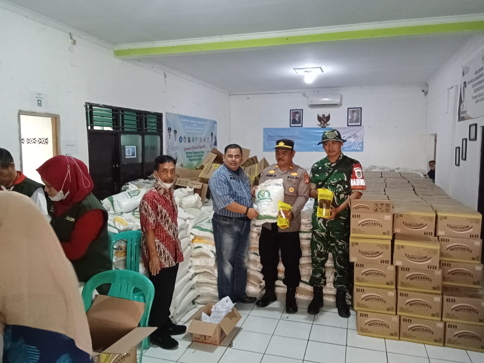 Serka Handi Kawal Penyaluran Bantuan Pangan Nasional untuk 1.237 KPM